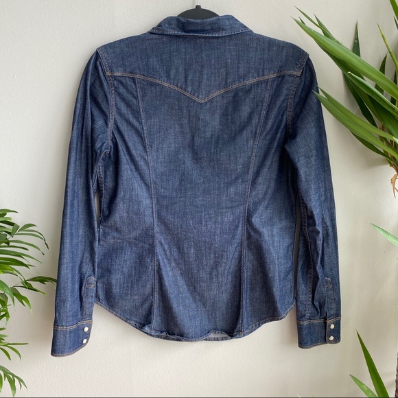Levi’s Pearl Snap Denim Top Size M (fits like S) - Picture 6 of 8